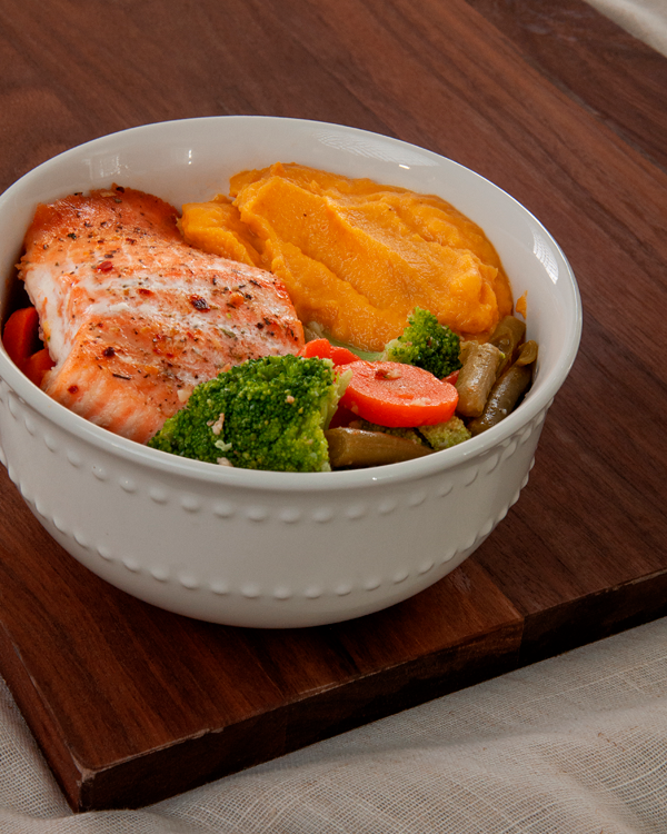 Copa Bistro - Salmon With Passion Fruit Citrus Sauce